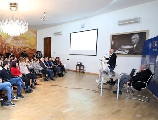 Georgian Finance Minister Meets TSU Students 